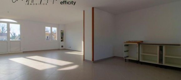 3 bedrooms House in Saint-Martin-de-Crau, France No. 314025 3