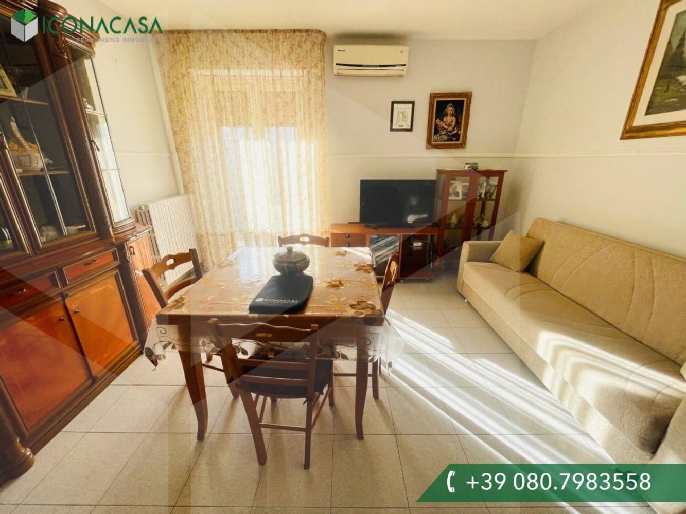 3-salle Appartement à Valenzano, Italy No. 23165