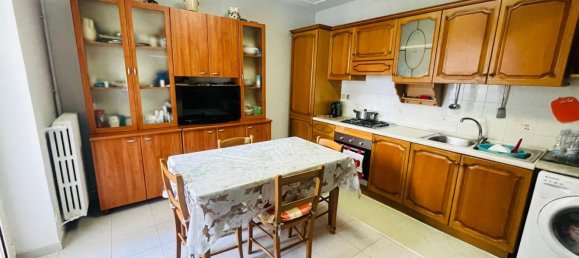 3-salle Appartement à Valenzano, Italy No. 23165 2