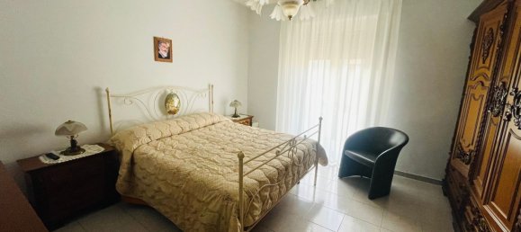 3-salle Appartement à Valenzano, Italy No. 23165 6
