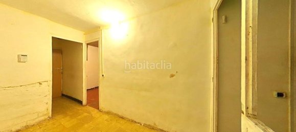 2 bedrooms Apartment in Berga, Spain No. 70137 3