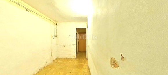 2 bedrooms Apartment in Berga, Spain No. 70137 2