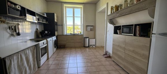 4 bedrooms House in Mizerieux, France No. 195628 8