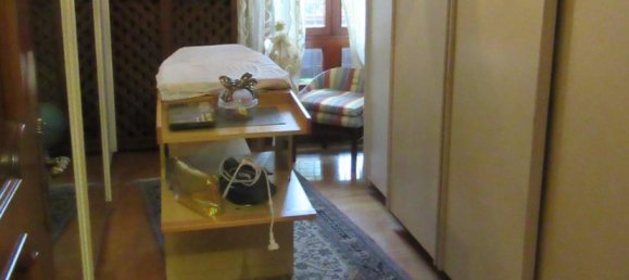 6 rooms Villa in Padua, Italy No. 31976 7