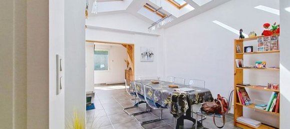 4 bedrooms House in Evreux, France No. 357505 16