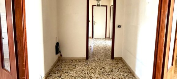 Дом с 6 спальнями в Порденоне, Италия № 356286 18