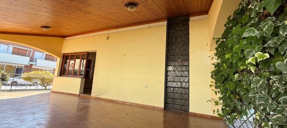 Дом с 6 спальнями в Порденоне, Италия № 356286 17