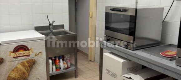 Propiedad comercial de 2 habitaciónes en Trentola Ducenta, Italy No. 167406 8