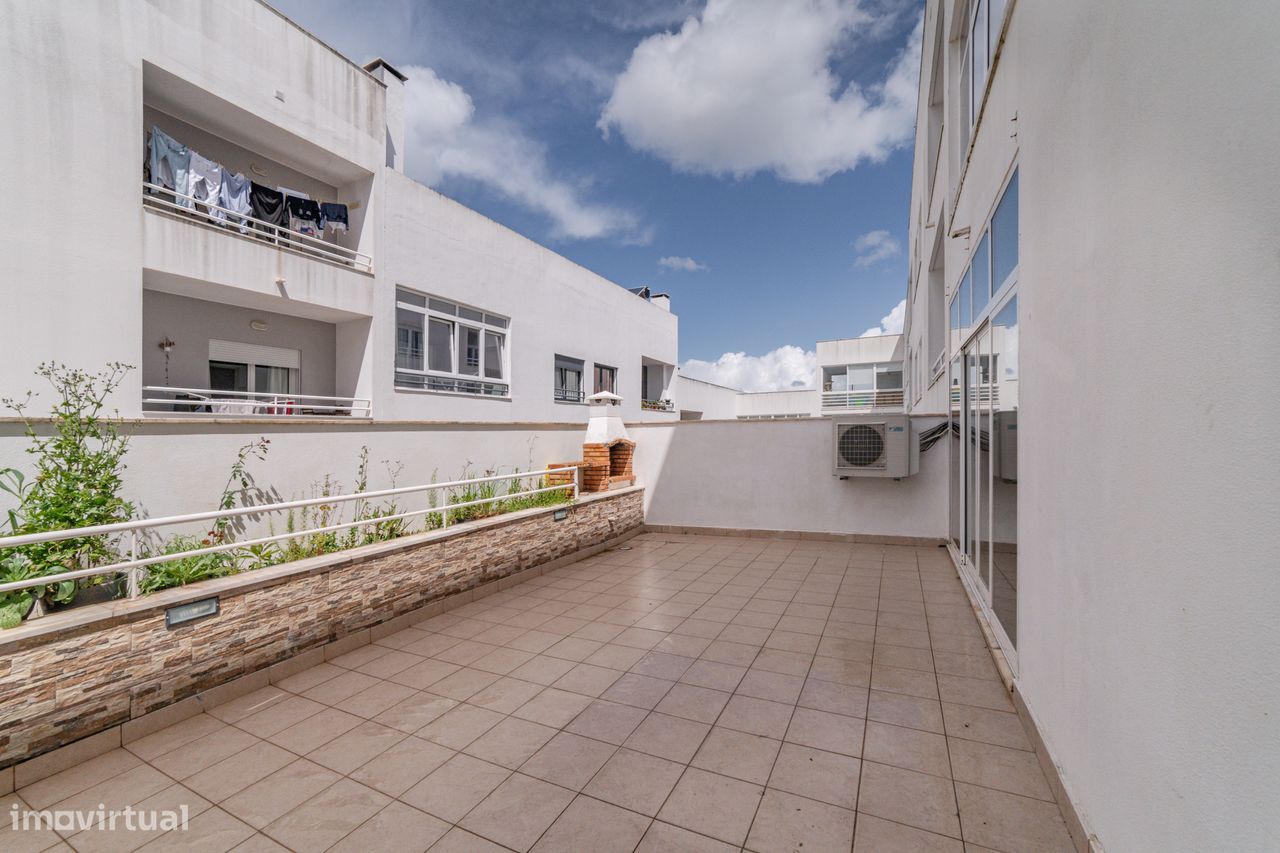 2 Schlafzimmer Wohnung in Loures, Portugal, Nr. 215874