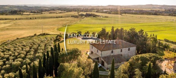 4 bedrooms House in Asciano, Italy No. 196297 10