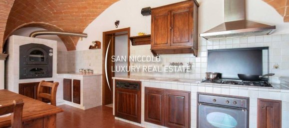 4 bedrooms House in Asciano, Italy No. 196297 33
