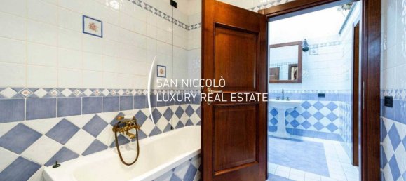 4 bedrooms House in Asciano, Italy No. 196297 55