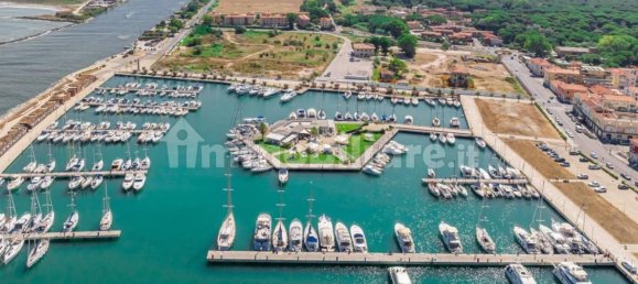 1 bedroom Garage in Pisa, Italy No. 67284 12