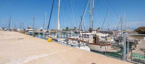 1 bedroom Garage in Pisa, Italy No. 67284 14