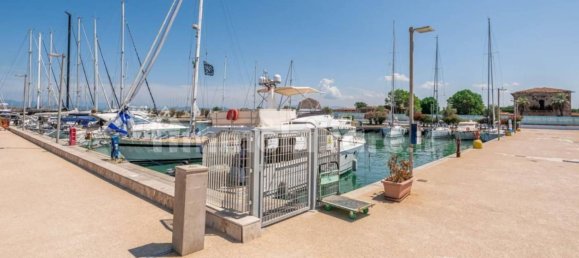 1 bedroom Garage in Pisa, Italy No. 67284 13