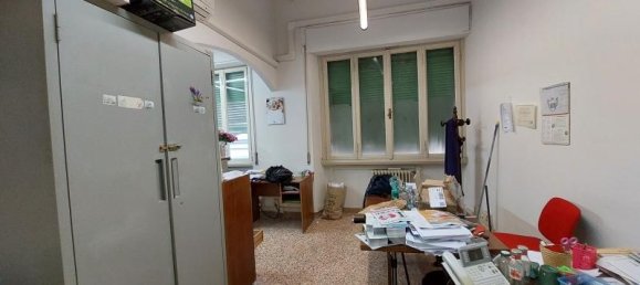 5-salle Appartement à Arezzo, Italy No. 233169 2