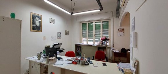 5-salle Appartement à Arezzo, Italy No. 233169 4