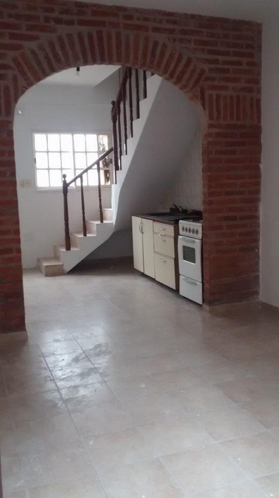 Studio in Bermudez, Argentina No. 15672