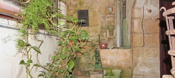 Adosado de 5 dormitorios en Mdina, Malta No. 11040 8