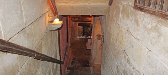 Adosado de 5 dormitorios en Mdina, Malta No. 11040 10