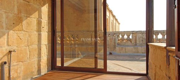 Adosado de 5 dormitorios en Mdina, Malta No. 11040 25