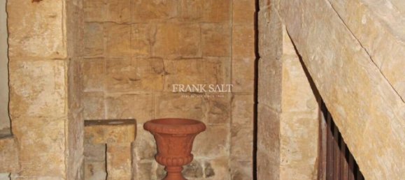 Adosado de 5 dormitorios en Mdina, Malta No. 11040 7