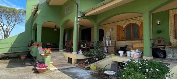 17-salle Villa à Latina, Italy No. 83728 32