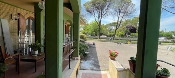 17-salle Villa à Latina, Italy No. 83728 44