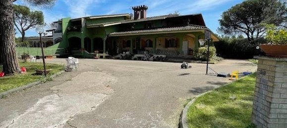 17-salle Villa à Latina, Italy No. 83728 16