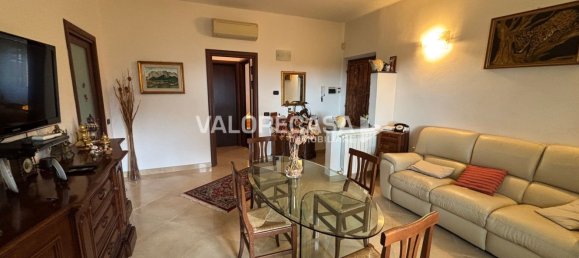 4 bedrooms Apartment in Ameglia, Italy No. 325398 9