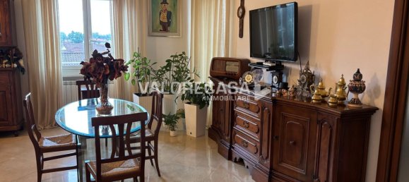 4 bedrooms Apartment in Ameglia, Italy No. 325398 4