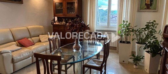 4 bedrooms Apartment in Ameglia, Italy No. 325398 6