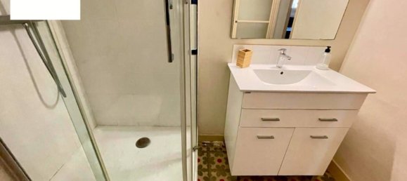 2 bedrooms Apartment in Ciutat Vella, Spain No. 114950 8