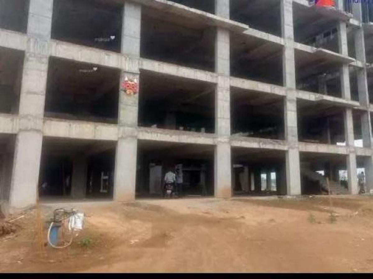 Casa T2 em Vijayawada, India N.º 44636