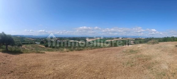 12000m² Land in Spoltore, Italy No. 343612 17
