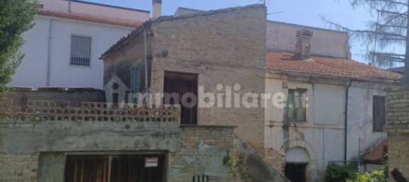 12000m² Land in Spoltore, Italy No. 343612 8