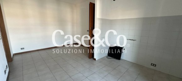 Квартира с 2 комнатами в Брешиа, Италия № 335565 3