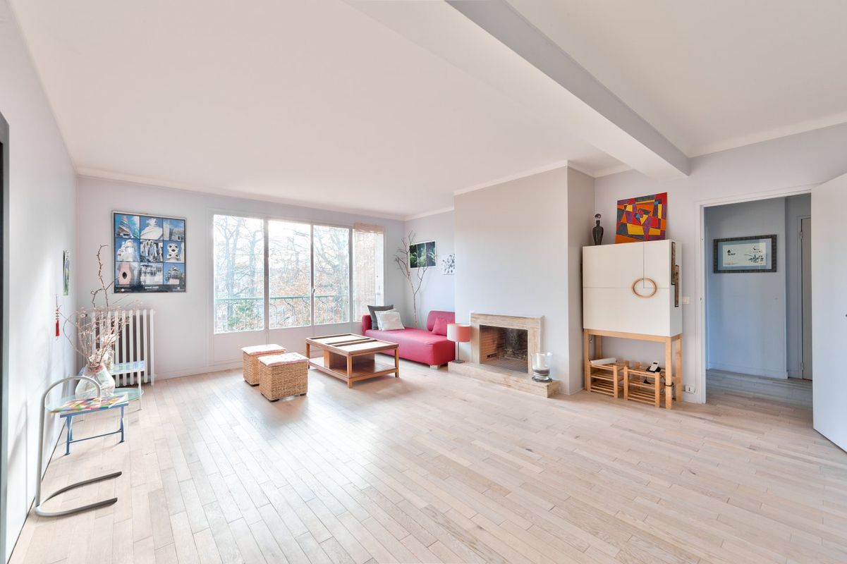 3 bedrooms Apartment in Ville-d'Avray, France No. 165650