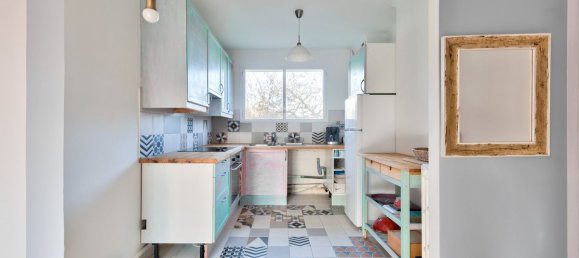 3 bedrooms Apartment in Ville-d'Avray, France No. 165650 3