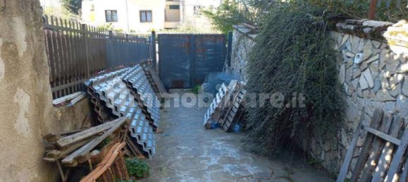 3 Schlafzimmer Wohnung in Pignola, Italy, Nr. 347806 8