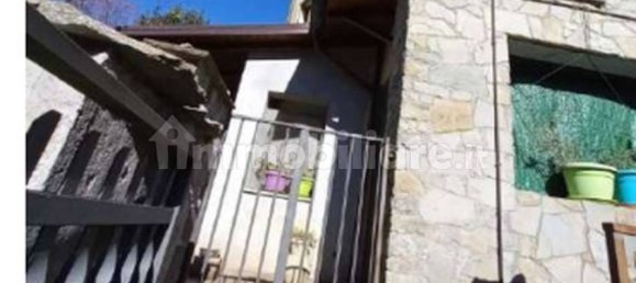 3 Schlafzimmer Wohnung in Pignola, Italy, Nr. 347806 4