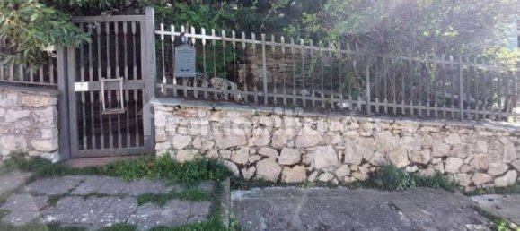 3 Schlafzimmer Wohnung in Pignola, Italy, Nr. 347806 7