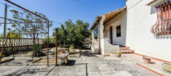 4 rooms Villa in Noto, Italy No. 282403 3