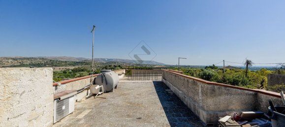 4 rooms Villa in Noto, Italy No. 282403 17