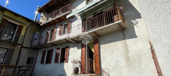 Дом с 4 спальнями в Камандона, Италия № 52652 24