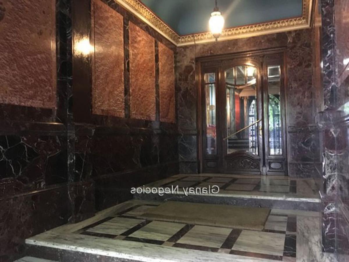 Apartamento de 3 dormitorios en Montevideo, Uruguay No. 10278