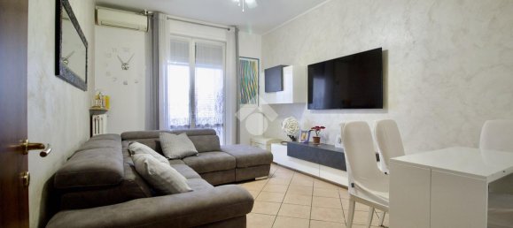 Квартира с 3 комнатами в Реджо Эмилия, Италия № 2410 4