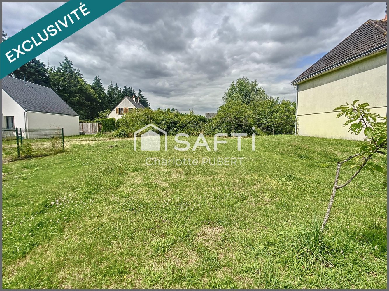  Land in Esvres, France No. 270022