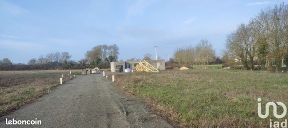453m² Land in Neuille-Pont-Pierre, France No. 282085 2