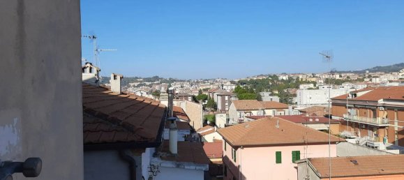 3 rooms Apartment in Ancona, Italy No. 177422 7